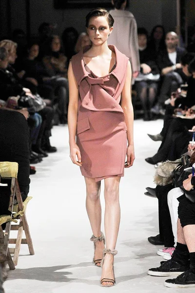 Look 3